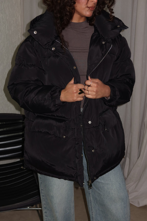 OVERSIZED PUFFER JACKET BLACK